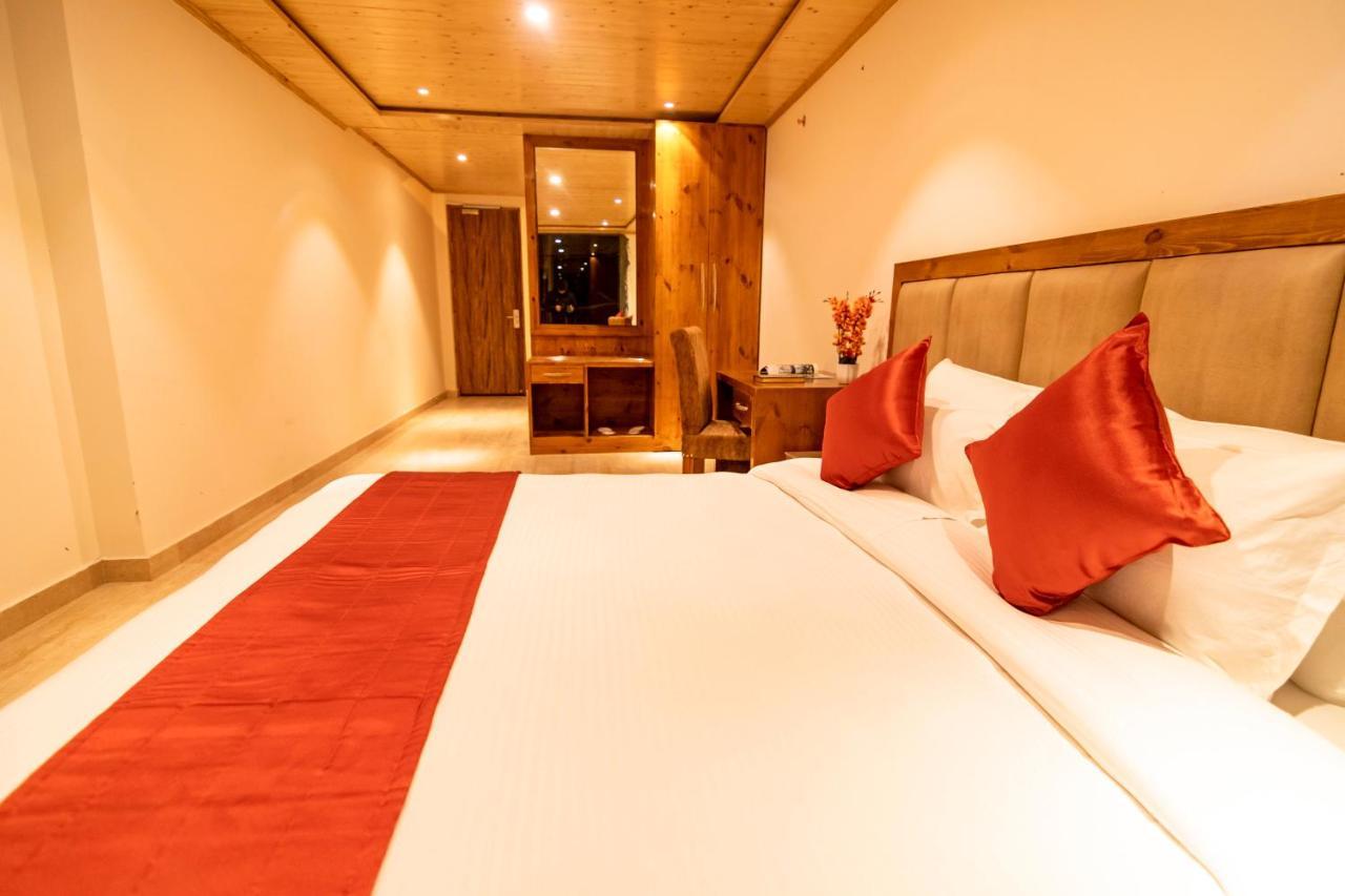 Golden Fern Resort 심라 외부 사진