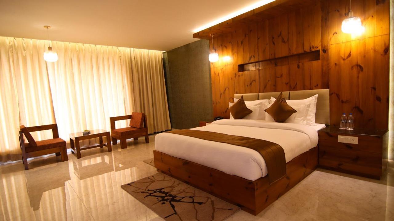 Golden Fern Resort 심라 외부 사진