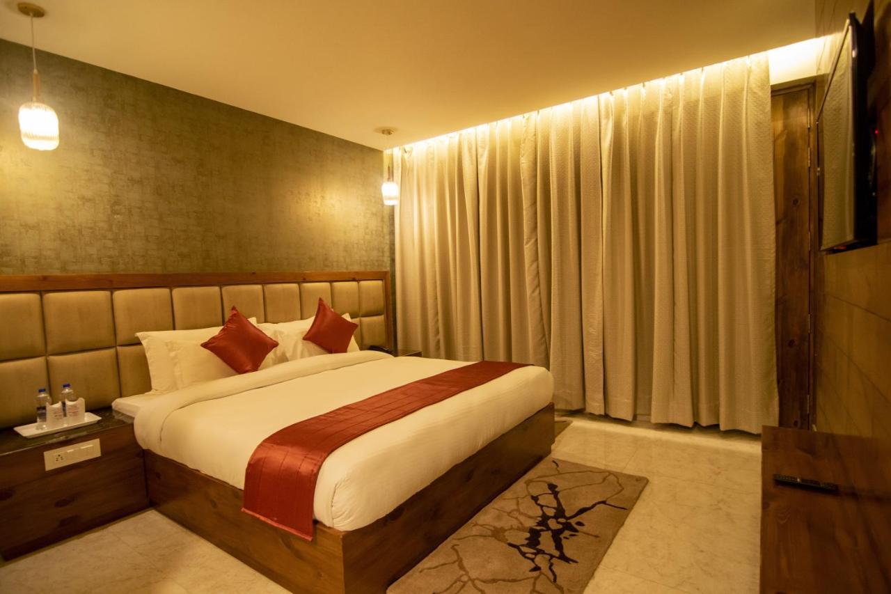 Golden Fern Resort 심라 외부 사진