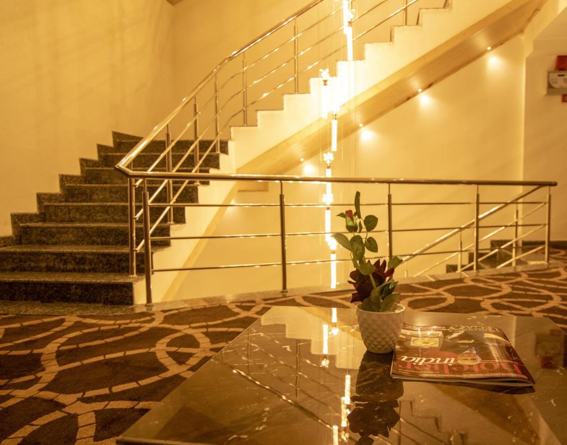 Golden Fern Resort 심라 외부 사진