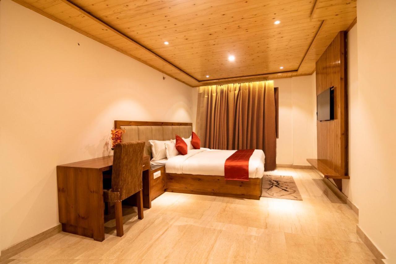Golden Fern Resort 심라 외부 사진