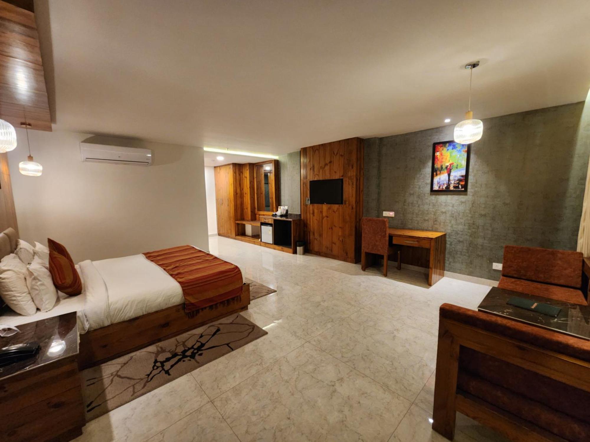Golden Fern Resort 심라 외부 사진