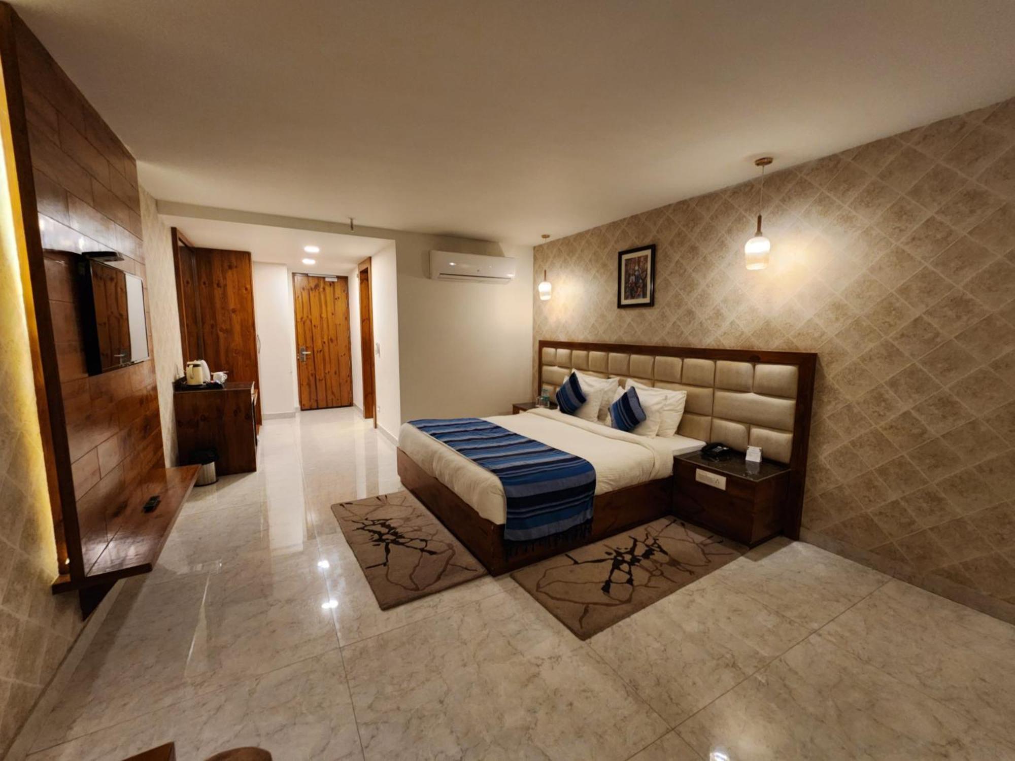 Golden Fern Resort 심라 외부 사진