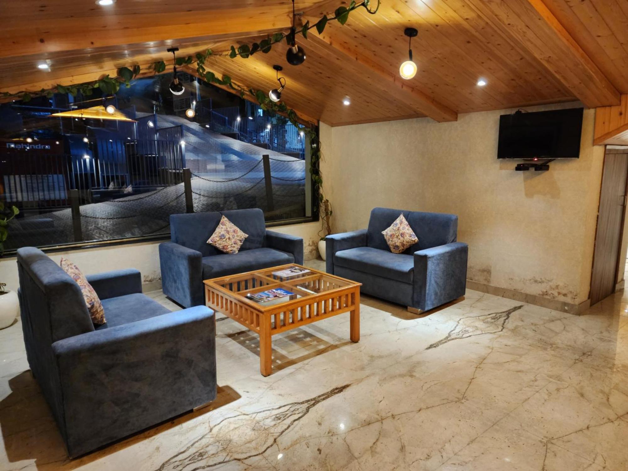 Golden Fern Resort 심라 외부 사진
